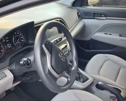 Черный Хендай Элантра, объемом двигателя 2 л и пробегом 75 тыс. км за 12500 $, фото 4 на Automoto.ua