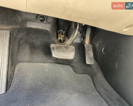 Черный Хендай Элантра, объемом двигателя 2 л и пробегом 56 тыс. км за 14000 $, фото 15 на Automoto.ua