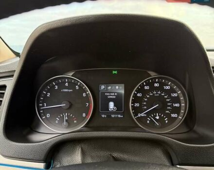 Черный Хендай Элантра, объемом двигателя 2 л и пробегом 160 тыс. км за 10900 $, фото 11 на Automoto.ua