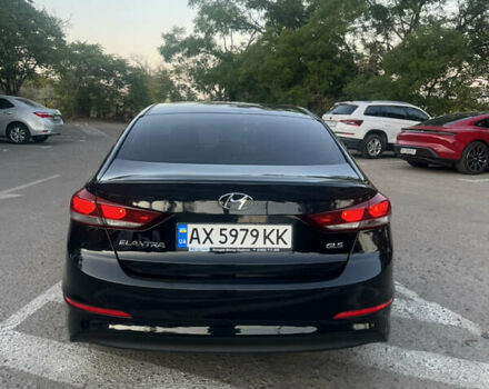 Черный Хендай Элантра, объемом двигателя 1.59 л и пробегом 210 тыс. км за 9300 $, фото 2 на Automoto.ua