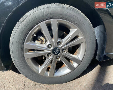 Черный Хендай Элантра, объемом двигателя 2 л и пробегом 56 тыс. км за 14000 $, фото 4 на Automoto.ua