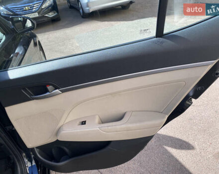 Черный Хендай Элантра, объемом двигателя 2 л и пробегом 56 тыс. км за 14000 $, фото 18 на Automoto.ua