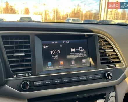 Чорний Хендай Елантра, об'ємом двигуна 2 л та пробігом 98 тис. км за 13990 $, фото 22 на Automoto.ua