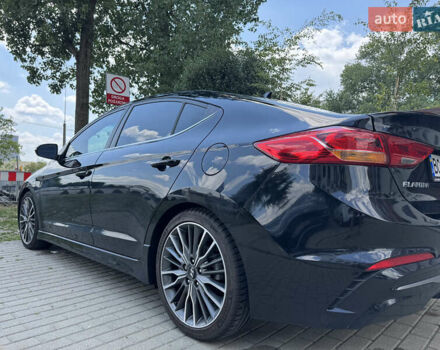 Черный Хендай Элантра, объемом двигателя 1.59 л и пробегом 120 тыс. км за 13000 $, фото 4 на Automoto.ua