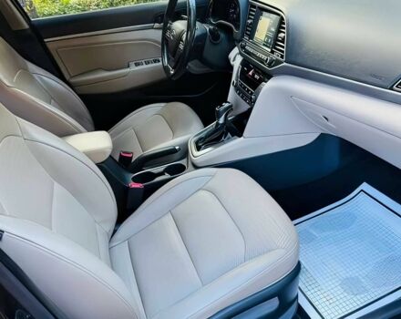 Чорний Хендай Елантра, об'ємом двигуна 2 л та пробігом 54 тис. км за 8100 $, фото 11 на Automoto.ua