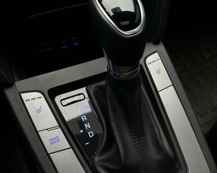 Черный Хендай Элантра, объемом двигателя 2 л и пробегом 107 тыс. км за 13200 $, фото 15 на Automoto.ua