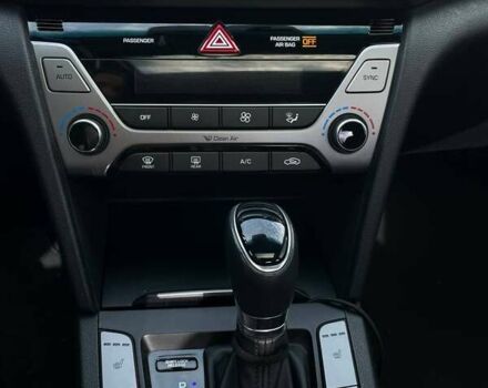 Черный Хендай Элантра, объемом двигателя 2 л и пробегом 85 тыс. км за 13600 $, фото 9 на Automoto.ua