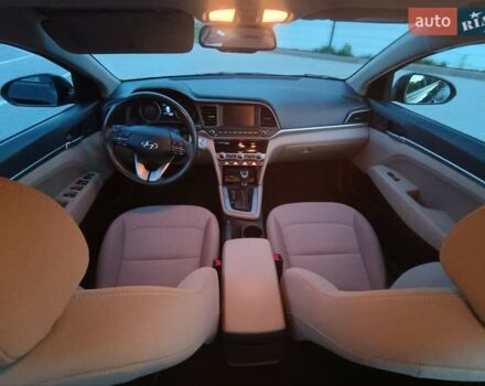 Черный Хендай Элантра, объемом двигателя 2 л и пробегом 86 тыс. км за 12900 $, фото 11 на Automoto.ua