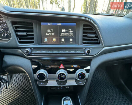 Чорний Хендай Елантра, об'ємом двигуна 2 л та пробігом 89 тис. км за 14500 $, фото 9 на Automoto.ua