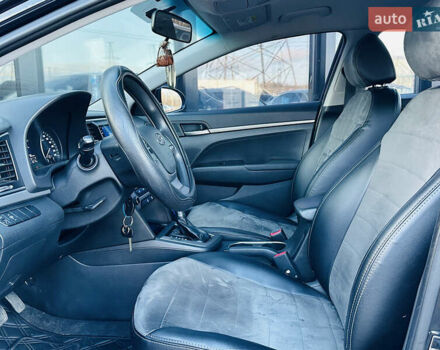 Чорний Хендай Елантра, об'ємом двигуна 1.6 л та пробігом 150 тис. км за 10700 $, фото 12 на Automoto.ua
