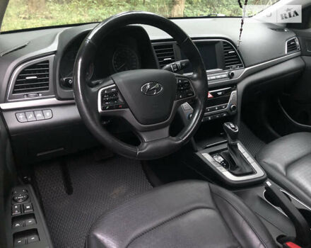 Черный Хендай Элантра, объемом двигателя 2 л и пробегом 120 тыс. км за 13700 $, фото 16 на Automoto.ua