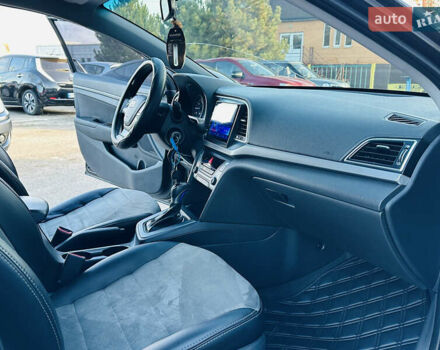 Чорний Хендай Елантра, об'ємом двигуна 1.6 л та пробігом 150 тис. км за 10700 $, фото 27 на Automoto.ua