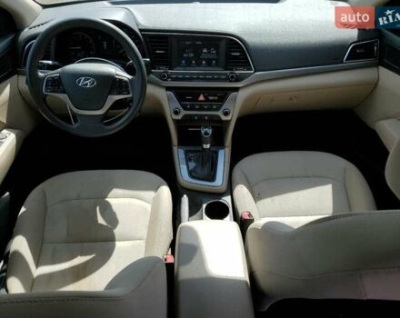Чорний Хендай Елантра, об'ємом двигуна 2 л та пробігом 103 тис. км за 1600 $, фото 7 на Automoto.ua