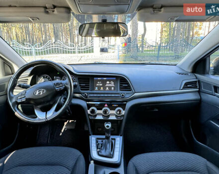 Чорний Хендай Елантра, об'ємом двигуна 2 л та пробігом 89 тис. км за 14500 $, фото 17 на Automoto.ua