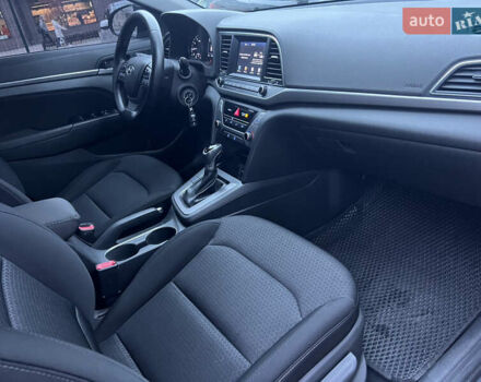 Черный Хендай Элантра, объемом двигателя 2 л и пробегом 125 тыс. км за 9300 $, фото 14 на Automoto.ua