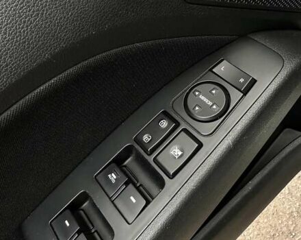 Черный Хендай Элантра, объемом двигателя 2 л и пробегом 107 тыс. км за 13200 $, фото 13 на Automoto.ua