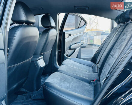 Чорний Хендай Елантра, об'ємом двигуна 1.6 л та пробігом 150 тис. км за 10700 $, фото 16 на Automoto.ua