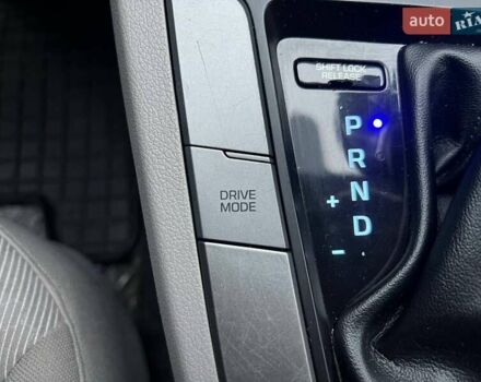 Черный Хендай Элантра, объемом двигателя 2 л и пробегом 138 тыс. км за 11990 $, фото 25 на Automoto.ua