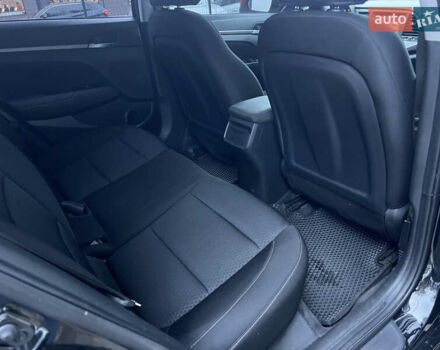 Черный Хендай Элантра, объемом двигателя 2 л и пробегом 125 тыс. км за 9300 $, фото 16 на Automoto.ua