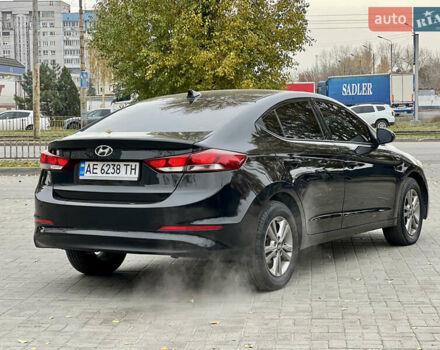 Черный Хендай Элантра, объемом двигателя 2 л и пробегом 125 тыс. км за 9300 $, фото 6 на Automoto.ua