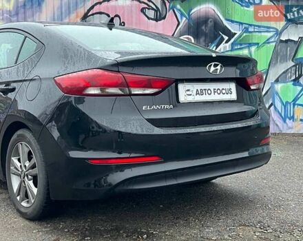 Черный Хендай Элантра, объемом двигателя 2 л и пробегом 138 тыс. км за 11990 $, фото 5 на Automoto.ua