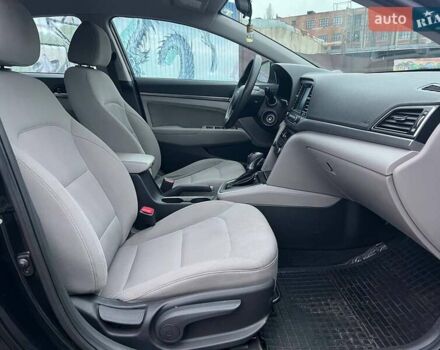 Черный Хендай Элантра, объемом двигателя 2 л и пробегом 138 тыс. км за 10990 $, фото 9 на Automoto.ua