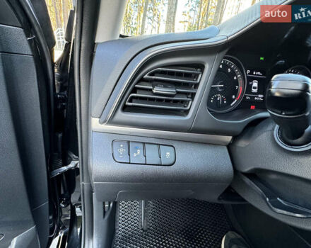 Чорний Хендай Елантра, об'ємом двигуна 2 л та пробігом 89 тис. км за 14500 $, фото 8 на Automoto.ua