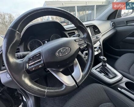 Чорний Хендай Елантра, об'ємом двигуна 0 л та пробігом 96 тис. км за 13900 $, фото 15 на Automoto.ua