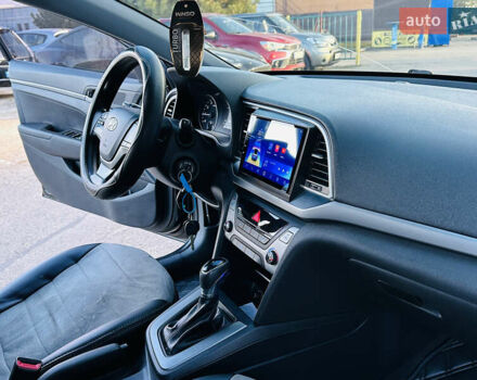 Чорний Хендай Елантра, об'ємом двигуна 1.6 л та пробігом 150 тис. км за 10700 $, фото 28 на Automoto.ua