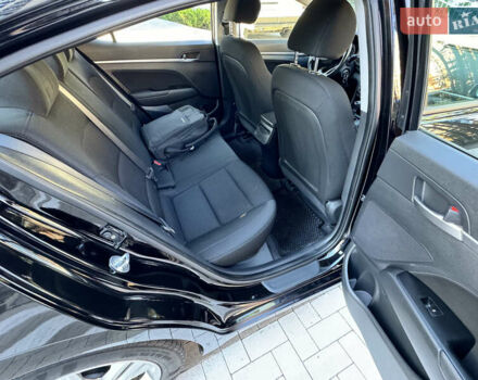 Чорний Хендай Елантра, об'ємом двигуна 2 л та пробігом 89 тис. км за 14500 $, фото 13 на Automoto.ua