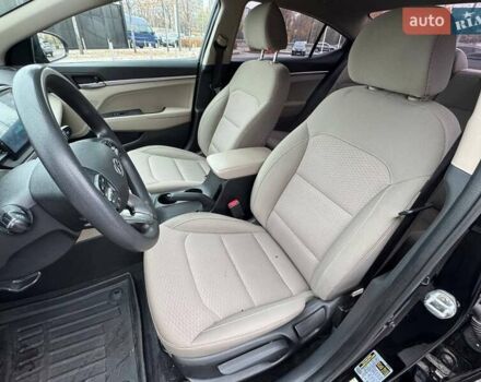 Черный Хендай Элантра, объемом двигателя 2 л и пробегом 139 тыс. км за 13590 $, фото 10 на Automoto.ua