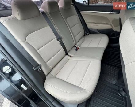 Черный Хендай Элантра, объемом двигателя 2 л и пробегом 139 тыс. км за 13590 $, фото 12 на Automoto.ua