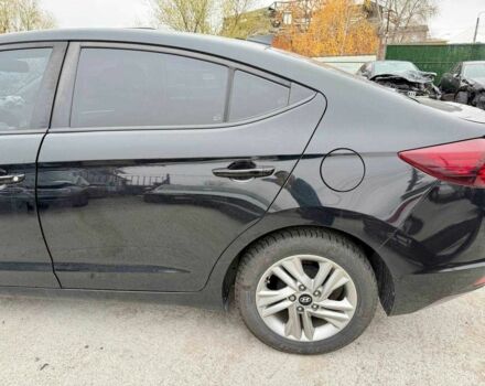 Черный Хендай Элантра, объемом двигателя 2 л и пробегом 90 тыс. км за 9000 $, фото 6 на Automoto.ua