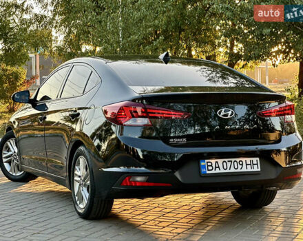 Черный Хендай Элантра, объемом двигателя 2 л и пробегом 46 тыс. км за 14800 $, фото 8 на Automoto.ua