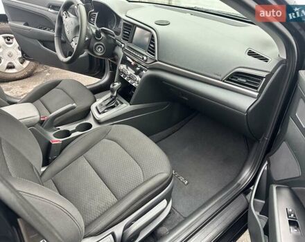 Черный Хендай Элантра, объемом двигателя 2 л и пробегом 75 тыс. км за 14200 $, фото 11 на Automoto.ua