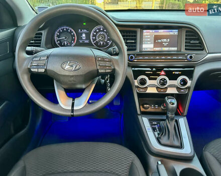 Черный Хендай Элантра, объемом двигателя 2 л и пробегом 46 тыс. км за 14800 $, фото 20 на Automoto.ua