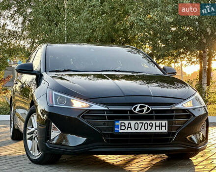 Черный Хендай Элантра, объемом двигателя 2 л и пробегом 46 тыс. км за 14800 $, фото 18 на Automoto.ua