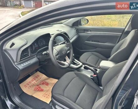 Черный Хендай Элантра, объемом двигателя 2 л и пробегом 75 тыс. км за 14200 $, фото 8 на Automoto.ua