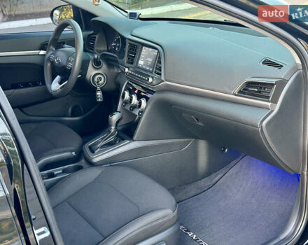 Черный Хендай Элантра, объемом двигателя 2 л и пробегом 46 тыс. км за 14800 $, фото 27 на Automoto.ua