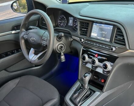 Чорний Хендай Елантра, об'ємом двигуна 2 л та пробігом 46 тис. км за 14800 $, фото 17 на Automoto.ua