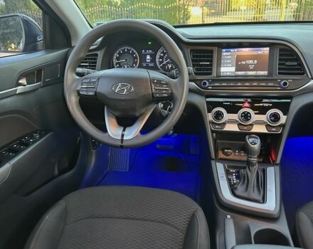 Чорний Хендай Елантра, об'ємом двигуна 2 л та пробігом 46 тис. км за 14800 $, фото 23 на Automoto.ua