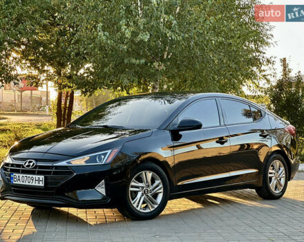 Черный Хендай Элантра, объемом двигателя 2 л и пробегом 46 тыс. км за 14800 $, фото 4 на Automoto.ua