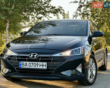 Черный Хендай Элантра, объемом двигателя 2 л и пробегом 46 тыс. км за 14800 $, фото 1 на Automoto.ua
