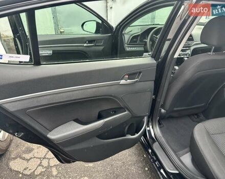 Черный Хендай Элантра, объемом двигателя 2 л и пробегом 75 тыс. км за 14200 $, фото 13 на Automoto.ua