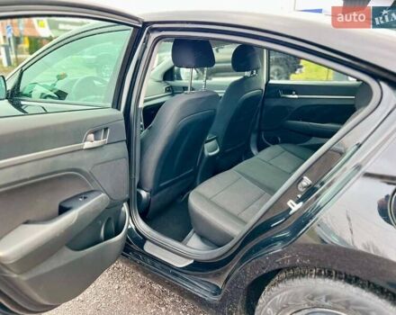 Чорний Хендай Елантра, об'ємом двигуна 2 л та пробігом 166 тис. км за 14300 $, фото 14 на Automoto.ua