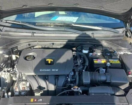 Черный Хендай Элантра, объемом двигателя 2 л и пробегом 67 тыс. км за 8600 $, фото 11 на Automoto.ua