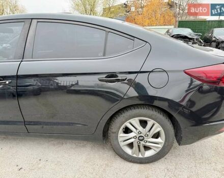 Черный Хендай Элантра, объемом двигателя 2 л и пробегом 90 тыс. км за 9000 $, фото 8 на Automoto.ua
