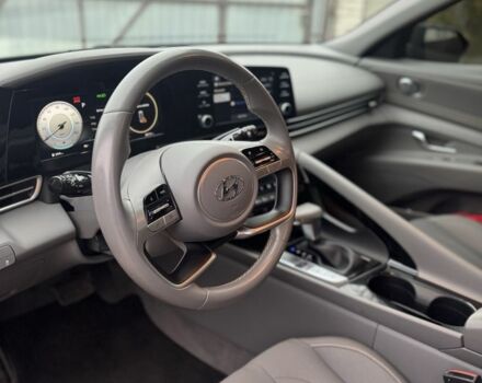 Чорний Хендай Елантра, об'ємом двигуна 2 л та пробігом 130 тис. км за 16500 $, фото 4 на Automoto.ua