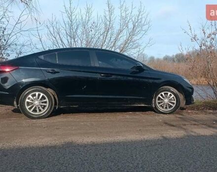 Черный Хендай Элантра, объемом двигателя 1.59 л и пробегом 98 тыс. км за 13800 $, фото 6 на Automoto.ua