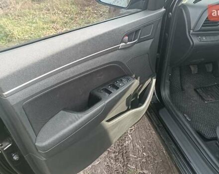 Черный Хендай Элантра, объемом двигателя 1.59 л и пробегом 98 тыс. км за 13800 $, фото 14 на Automoto.ua